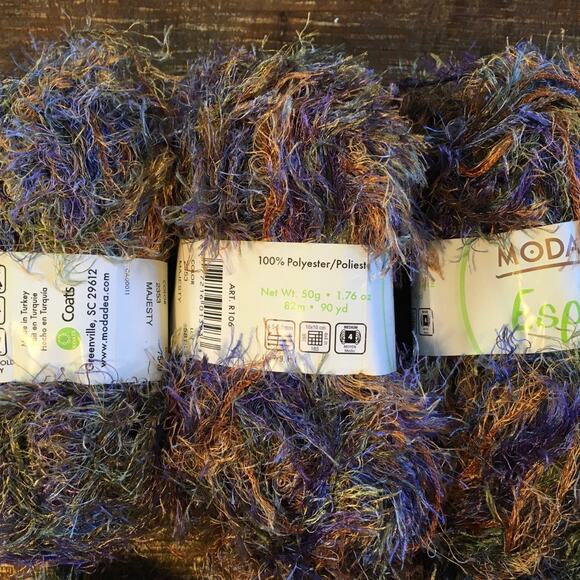 Moda  Dea Espree Yarn Majesty Fur Soft Fuzzy *Lot of 6* Multicolor Variegated - Picture 3 of 4